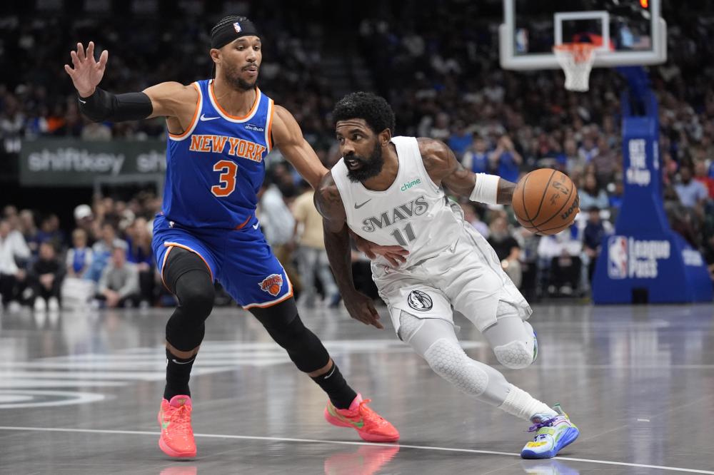 男篮中占据 男篮中占据