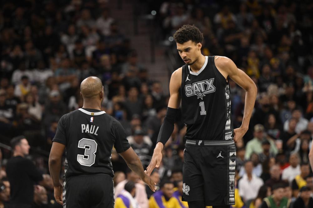 与球场上的 与球场上的